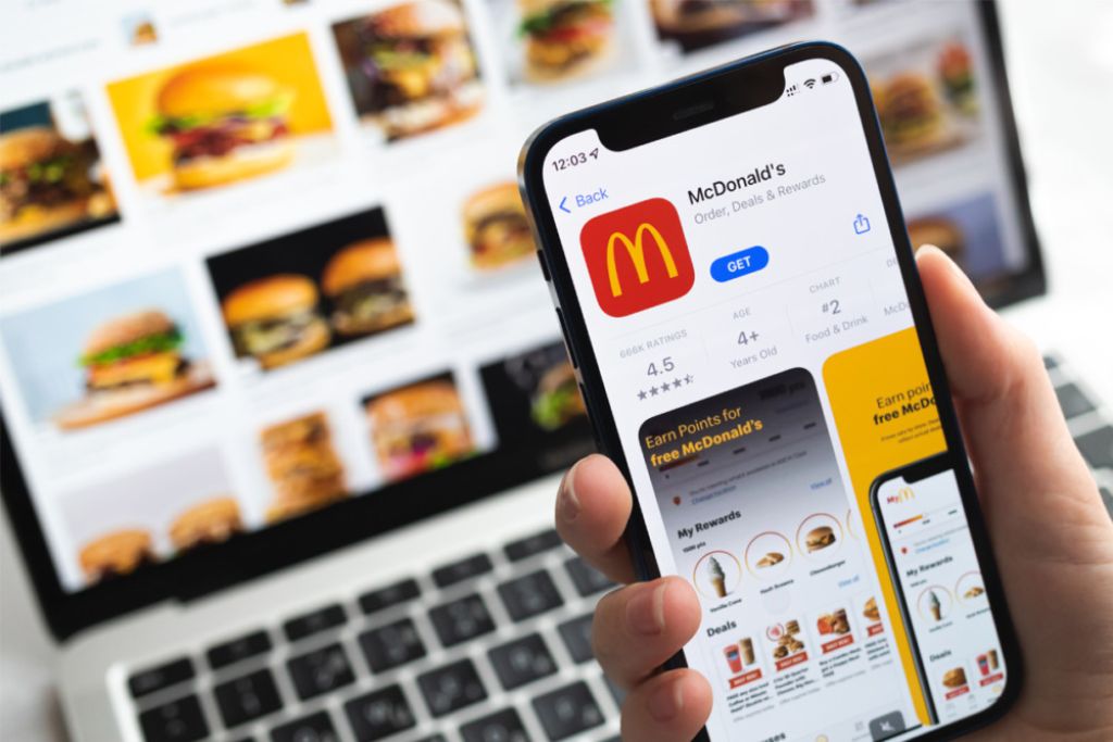 Steps to Pay Through Apple Pay Using Mcdonald’s App 
