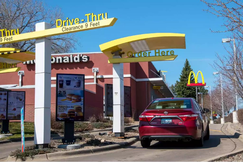 Steps to Pay Through Apple Pay at Drive-Thru